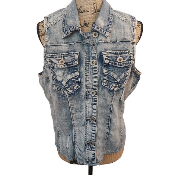 Maurices Jackets & Blazers - NWT Maurices Size O Stonewashed distressed Denim Vest